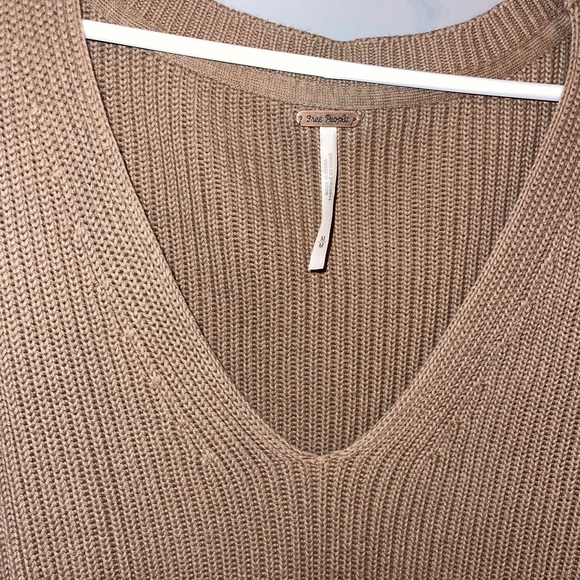 Free People sweater - Picture 5 of 6